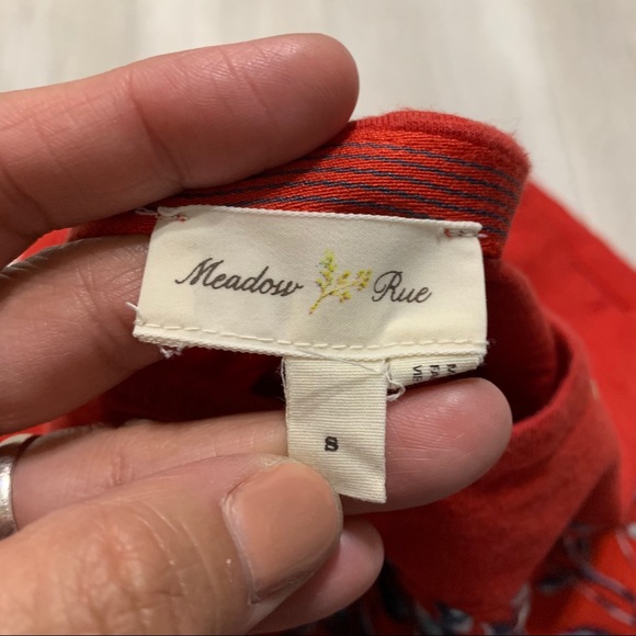 ANTHROPOLOGY Meadow Rue Red Mint Floral Top Shirt Sz S - Picture 5 of 6